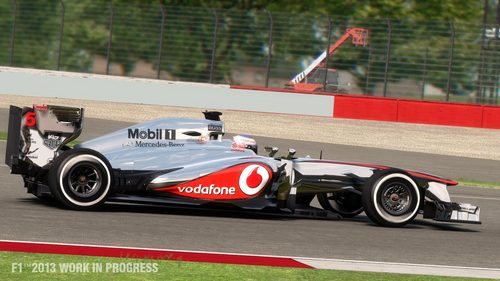 Jenson Button y su McLaren en el 'F1 2013'