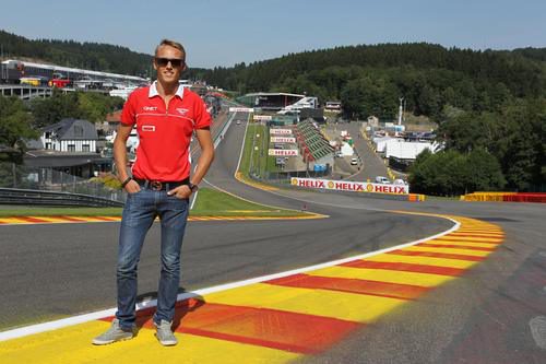 Max Chilton posa en Eau Rouge