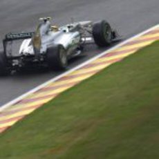 Lewis Hamilton en los libres 1 de Spa