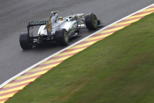 Lewis Hamilton en los libres 1 de Spa