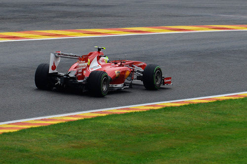 Felipe Massa rueda con el compuesto intermedio