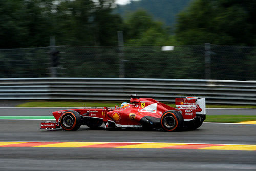 Fernando Alonso, con el compuesto duro