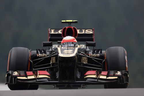 Romain Grosjean avanza con el E21