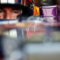 Mirada seria de Mark Webber