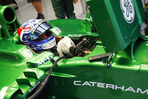 Giedo van der Garde concentrado en su 'cockpit'