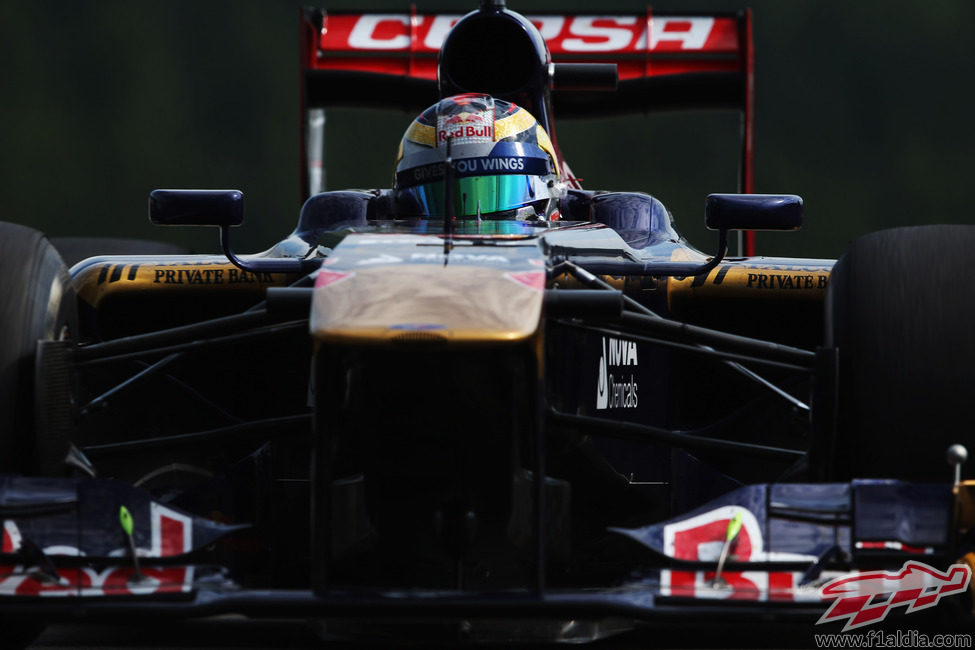 Jen-Eric Vergne avanza en Spa