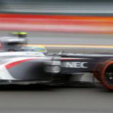 Esteban Gutiérrez 'vuela' en Spa