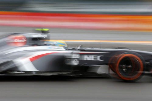 Esteban Gutiérrez 'vuela' en Spa