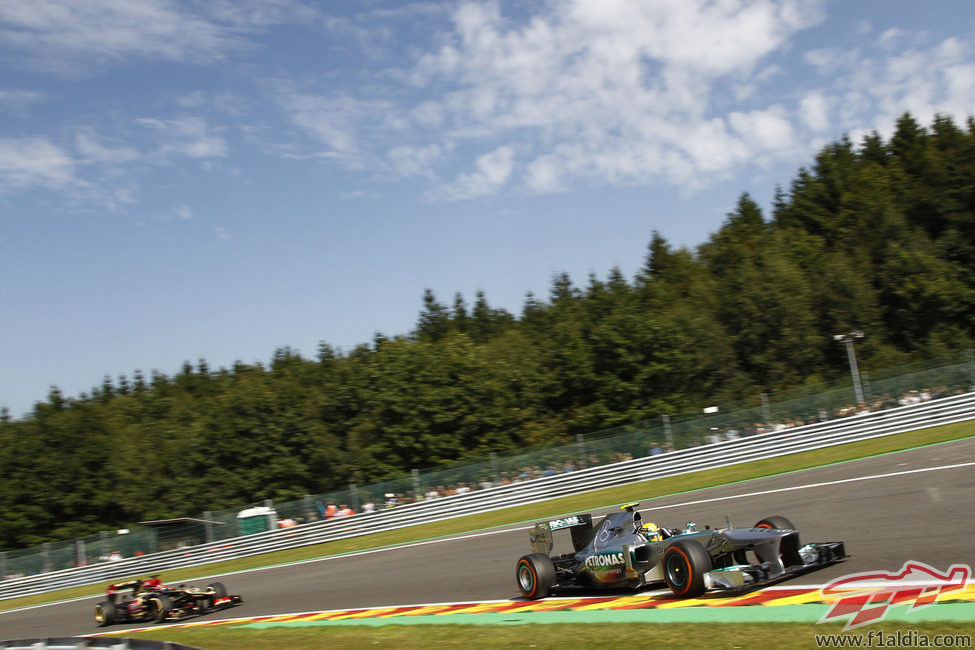 Lewis Hamilton y Romain Grosjean, en los libres