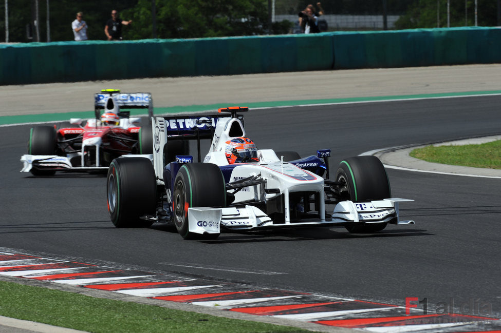 Kubica intenta pasar de la Q1