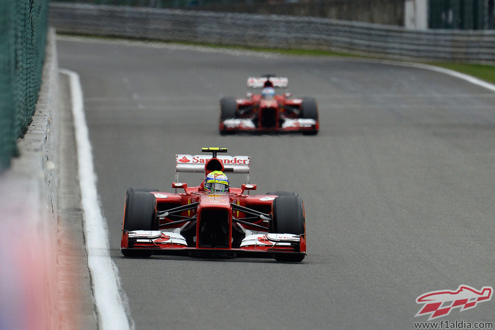 Descalabro de los dos Ferrari