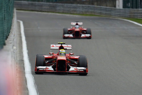 Descalabro de los dos Ferrari