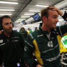 Giedo van der Garde, exhausto tras la clasificación