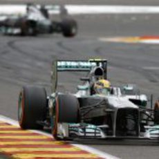 Nico Rosberg afronta una recta en Spa