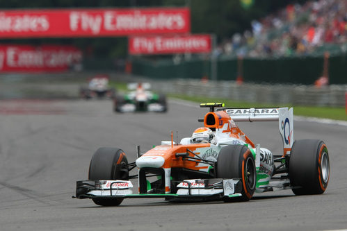 Adrian Sutil llega a Les Combes durante la carrera