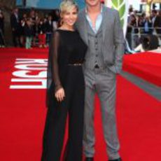 Elsa Pataky y Chris Hemsworth en la alfombra roja