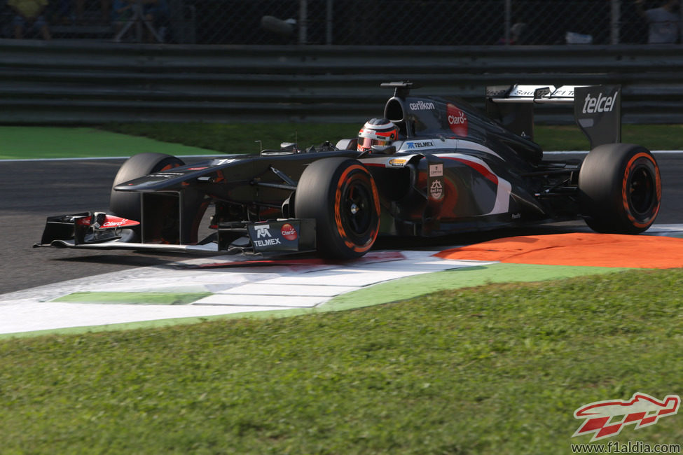 Nico Hülkenberg se sube por los pianos de Monza