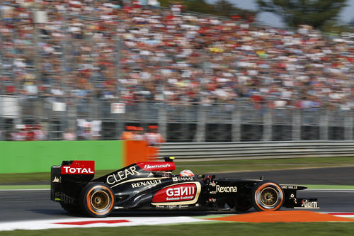 Romain Grosjean rueda con el compuesto duro