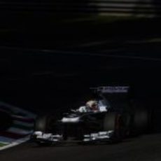 Pastor Maldonado emerge de las sombras en Italia