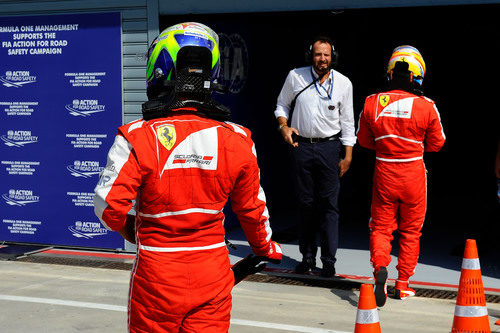 Fernando Alonso y Felipe Massa, cabizbajos