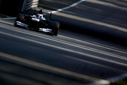 Valtteri Bottas afronta una pequeña subida en Monza