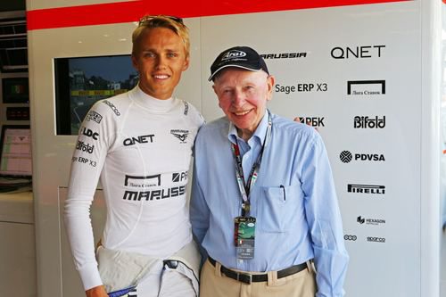 Max Chilton junto a John Surtees