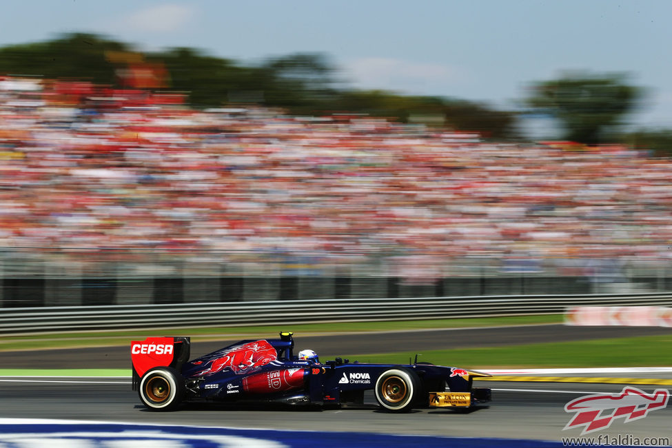 Daniel Ricciardo clasificó séptimo en Monza