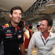 Christian Horner acompaña a su piloto