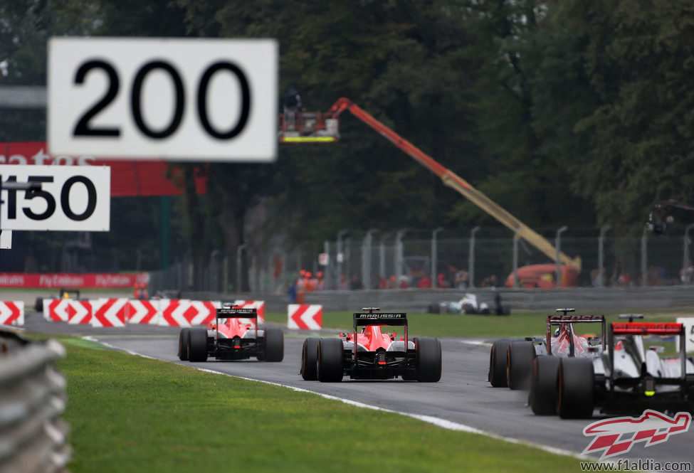 Los dos Marussia ruedan muy cerca en Monza