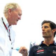  Ron Walker y Mark Webber en Singapur