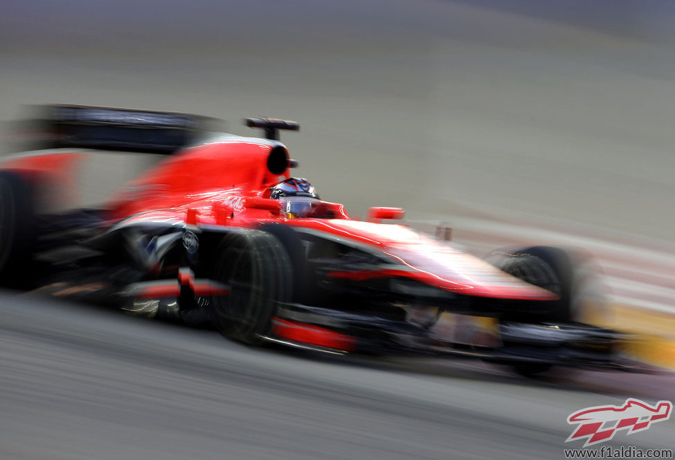 Jules Bianchi a toda velocidad con un juego de neumáticos superblandos