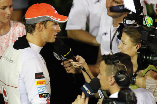 Jenson Button atiende a los medios de comunicación