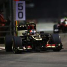 Abandono de Romain Grosjean en Singapur