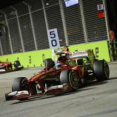 Fernando Alonso cabalga hacia la segunda posición