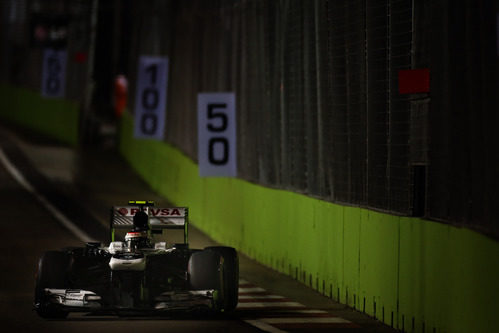 Valtteri Bottas no tuvo una buena salida en Singapur