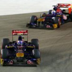 Daniel Ricciardo y Jean-Eric Vergne en Singapur