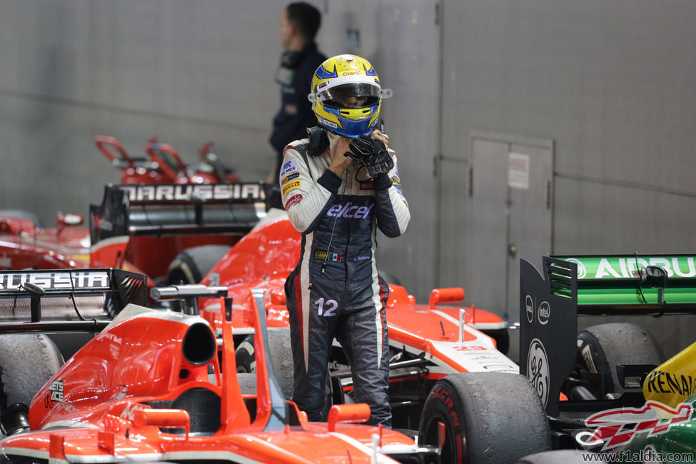 Esteban Gutiérrez termina la carrera en Singapur