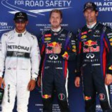 Lewis Hamilton se cuela entre los dos Red Bull