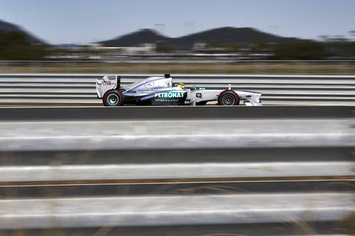 Nico Rosberg rodando en los entrenamientos libres