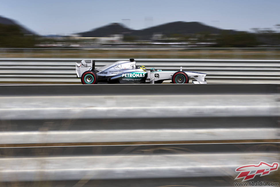 Nico Rosberg rodando en los entrenamientos libres