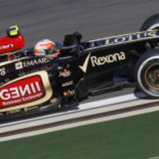 Romain Grosjean a bordo de su Lotus en Yeongam