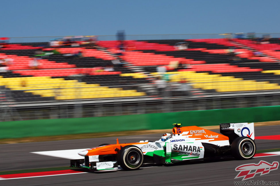Adrian Sutil rodando en el Gran Premio de Corea