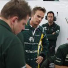 Giedo van der Garde con cara larga