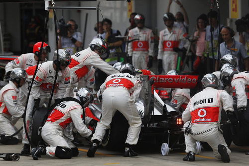 Parada en boxes para el equipo McLaren