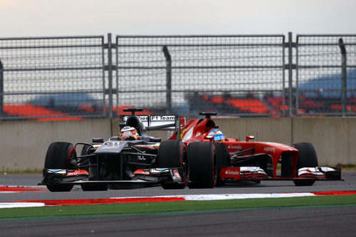 Nico Hülkenberg y Fernando Alonso en Yeongam