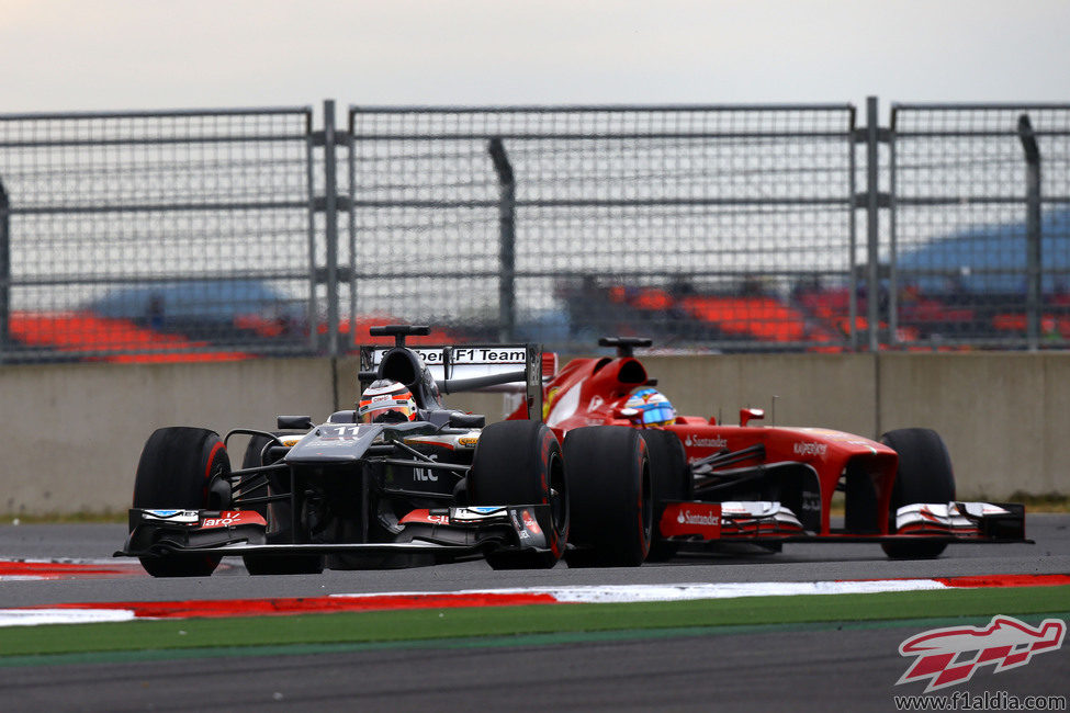 Nico Hülkenberg y Fernando Alonso en Yeongam