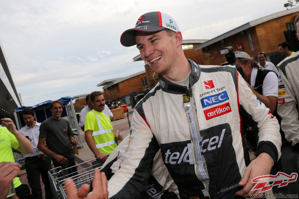 La alegría de Nico Hülkenberg tras su cuarto puesto