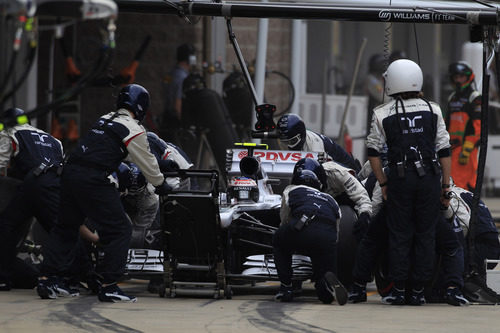 Parada en boxes para Valtteri Bottas en Corea