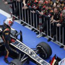 Lotus celebra el segundo puesto de Räikkönen en Corea