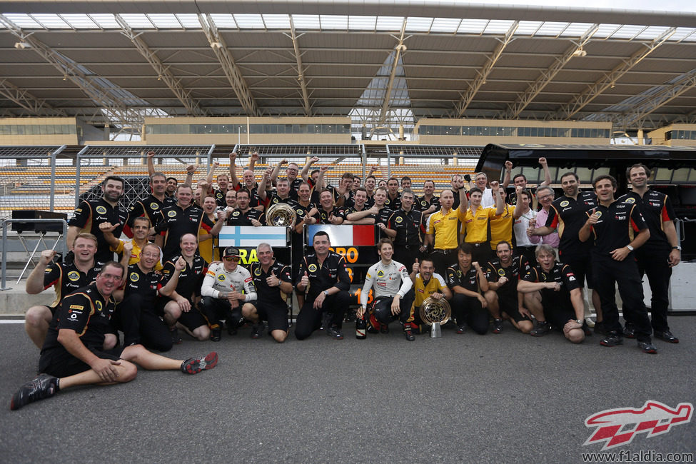 Lotus celebra su tercer doble podio de la temporada